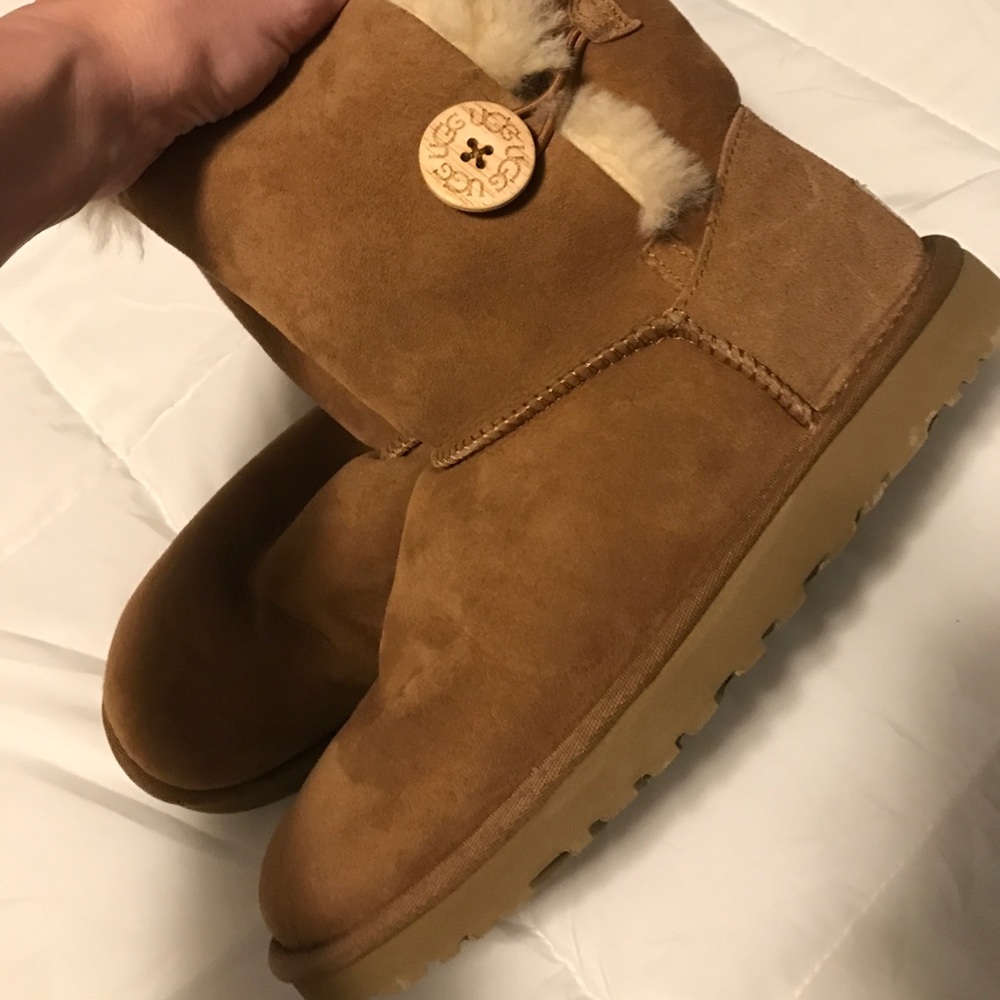 Short Tan Ugg Boots